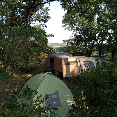 equipement camping en tente
