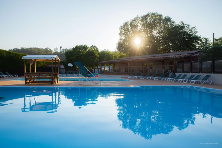 accueil piscine camping garenne