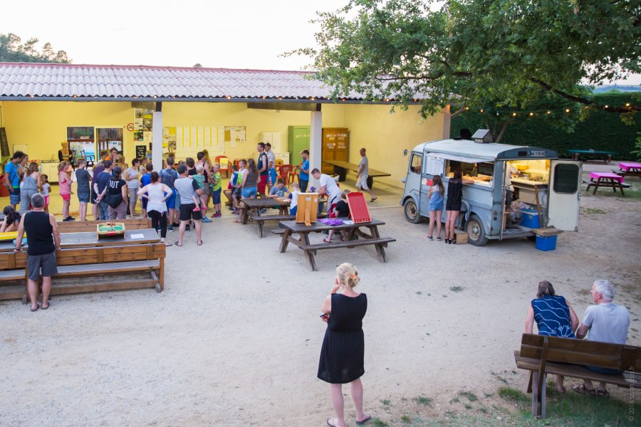 camping familial drome soirée